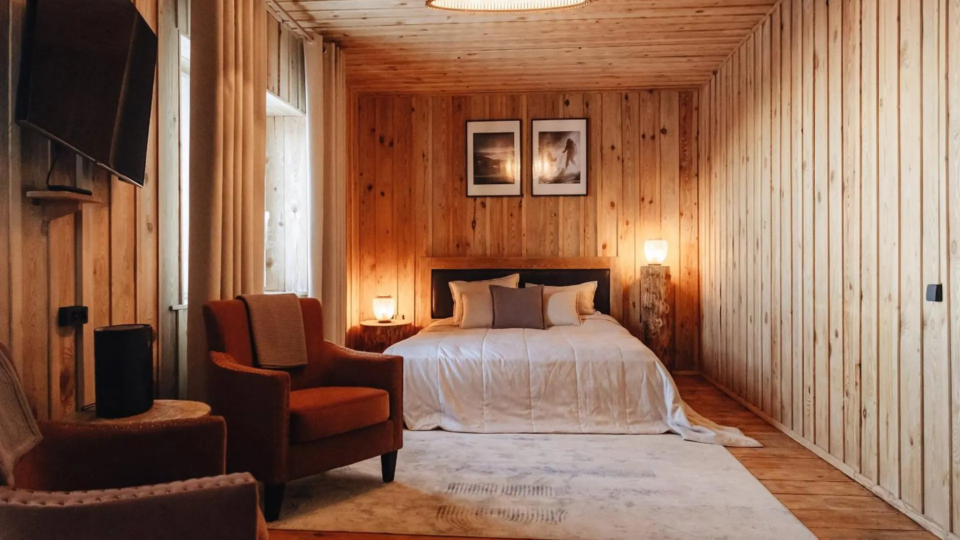 Le Mont Hotell Alma-Ata