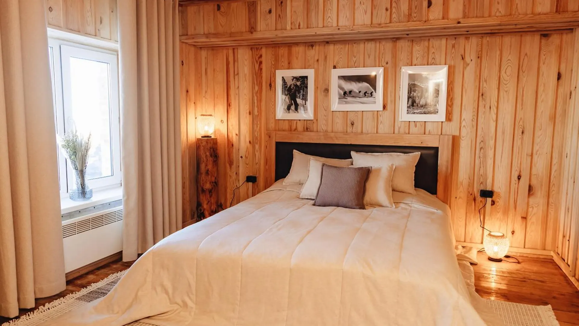 Le Mont Hotell Alma-Ata 4*,